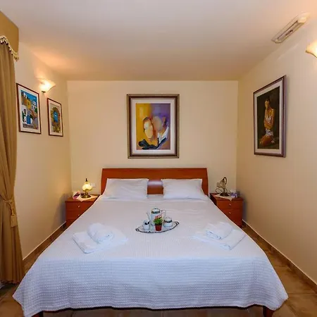 Elisabeth's Penthouse At The Heart Of The